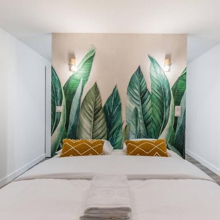 Hsh Sentier-Reaumur III Beautiful Apartment 6P-2Br Paris Bagian luar foto