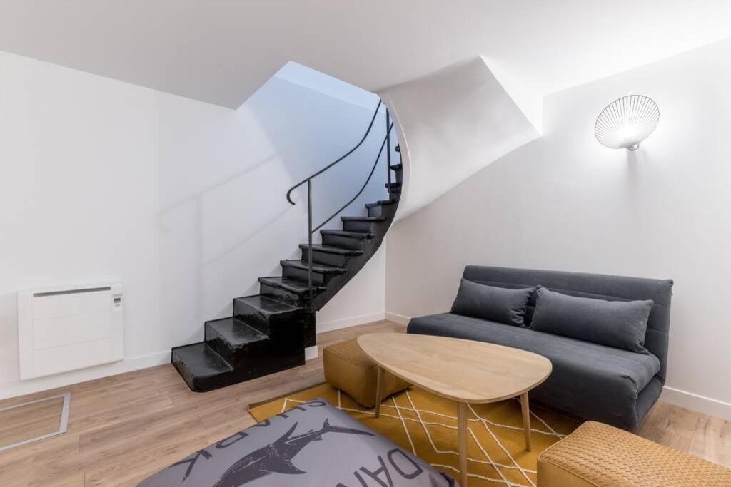 Hsh Sentier-Reaumur III Beautiful Apartment 6P-2Br Paris Bagian luar foto